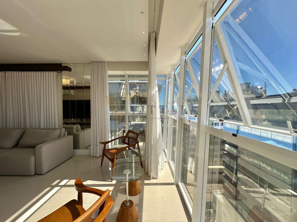 Apartamento 3 Dormitórios